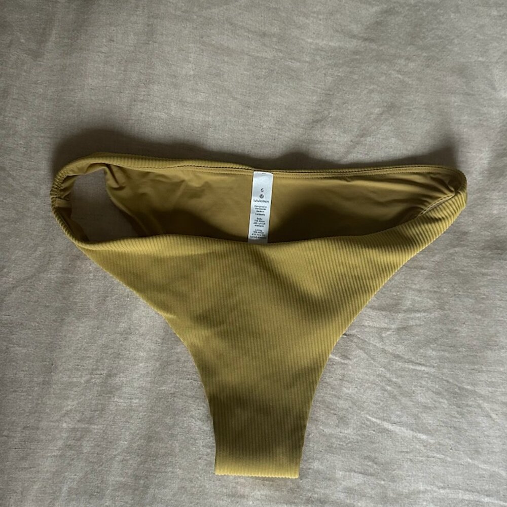 Lululemon Beach Boss Low Rise Skimpy Bottom in Vintage Gold